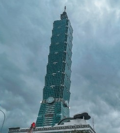 台輿論擔心“台灣被掏空”，綠營竟又甩鍋“認知戰”