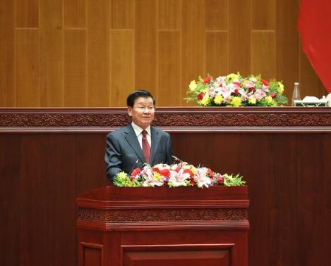 老撾人革黨中央總書記通倫抵達杭州開始訪華